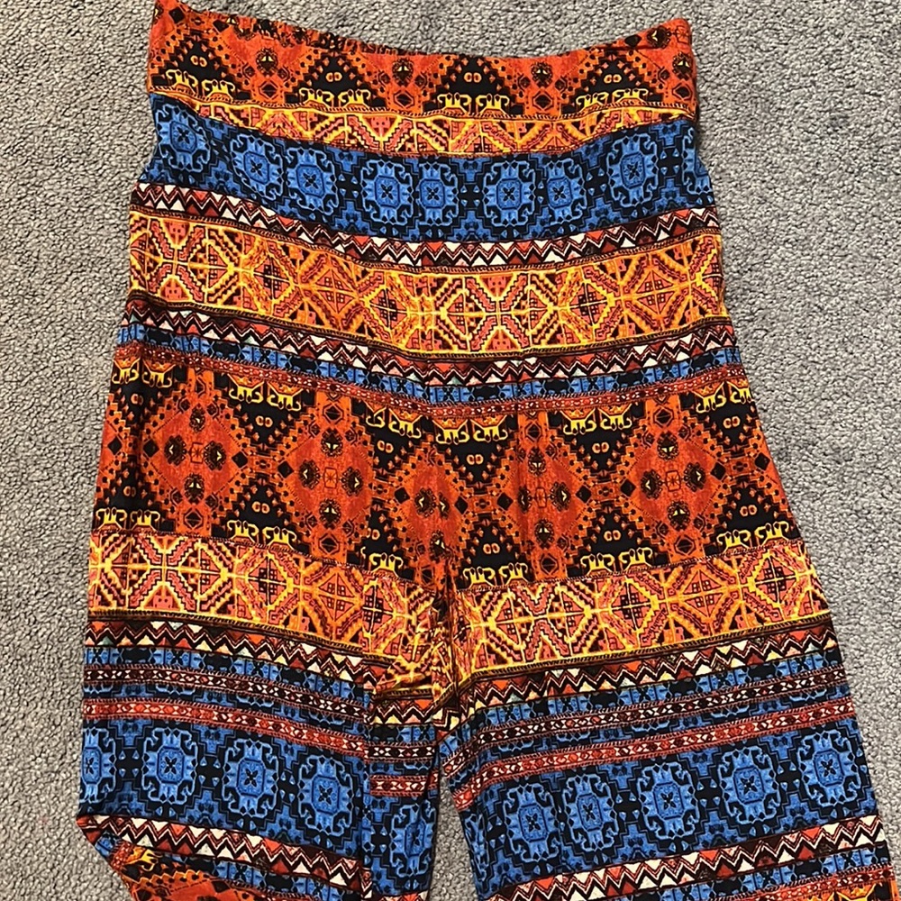 F21 patterned pants - Picture 2 of 3
